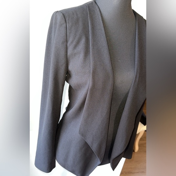 Express Classic Black Women's Blazer - Picture 4 of 4